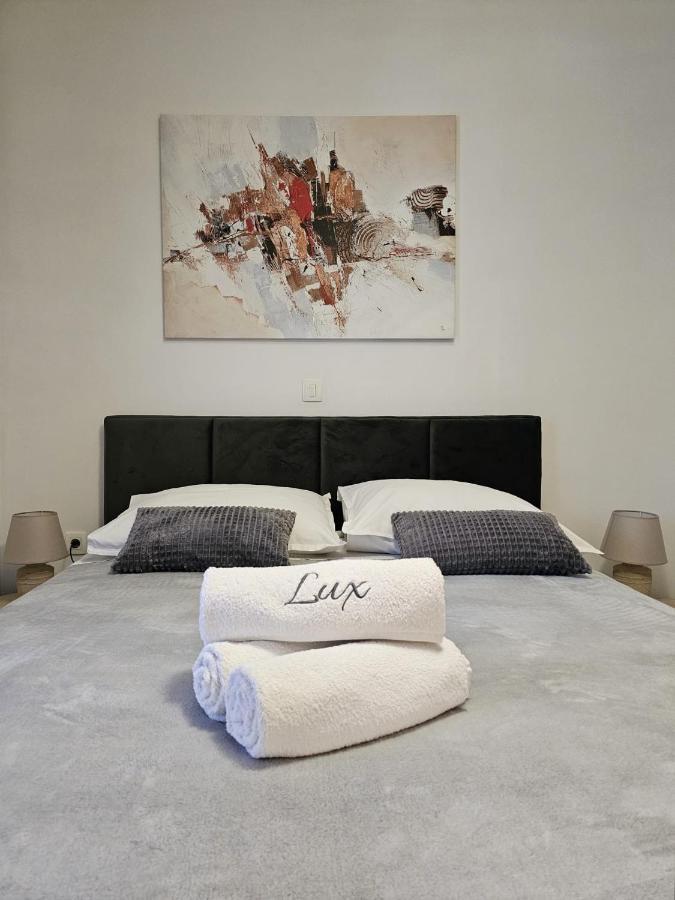Apartment Lux Zadar Exterior photo